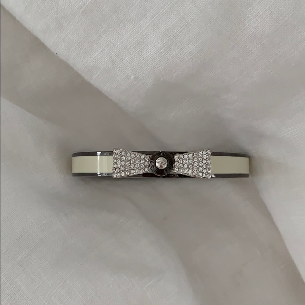 Henri Bendel bangle bracelet
